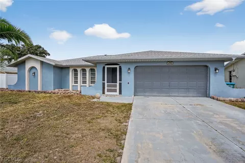 245 SW 32nd Ter, Cape Coral, FL 33914