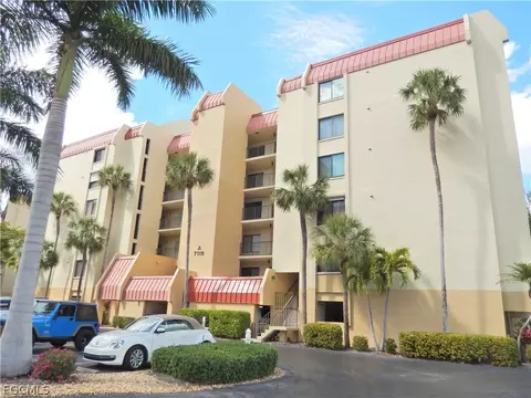 7119 Lakeridge View Ct #403, Fort Myers, FL 33907