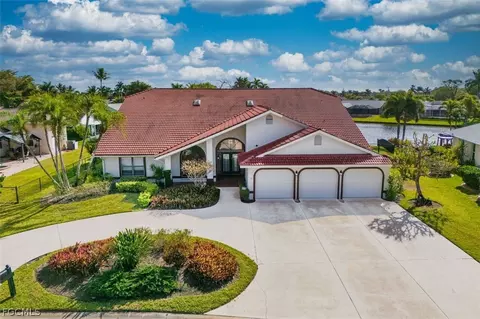 6896 Erin Marie Ct, Fort Myers, FL 33919