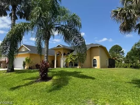 403 Poinsettia Ave, Lehigh Acres, FL 33972