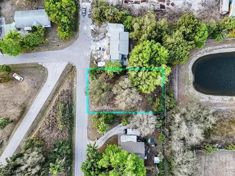 407 Baltimore Ave, Fort Myers, FL 33905