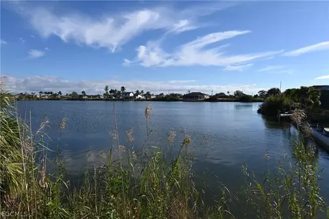 1300 NW 18th St, Cape Coral, FL 33993