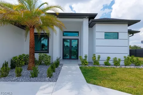 2716 NW 4th Pl, Cape Coral, FL 33993