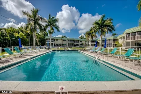 6725 Winkler Rd #B-202, Fort Myers, FL 33919