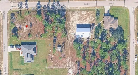 2800 E 23rd St, Alva, FL 33920