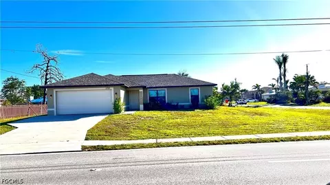 3759 Santa Barbara Blvd, Cape Coral, FL 33914