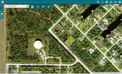 2966 Gillot Blvd, Port Charlotte, FL 33981
