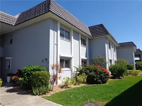 3390 N Key Dr #2, North Fort Myers, FL 33903