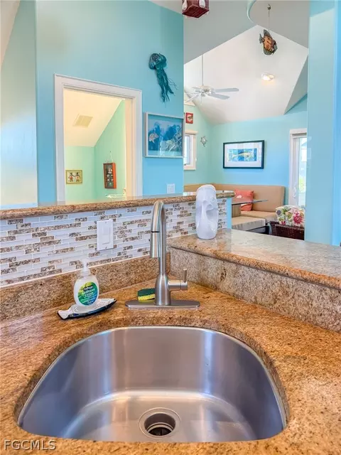 Kitchen - 4541 Conch Shell Dr, Captiva, FL 33924 photo 3 of 4
