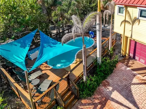 Exterior - 4541 Conch Shell Dr, Captiva, FL 33924 photo 2 of 13