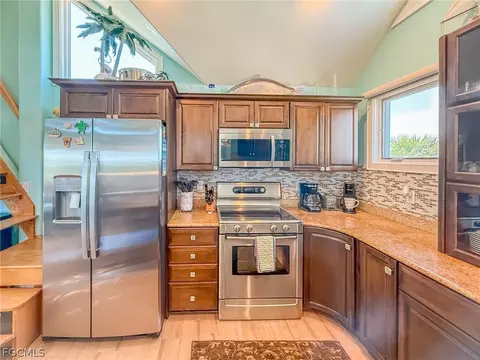 Kitchen - 4541 Conch Shell Dr, Captiva, FL 33924 photo 1 of 4