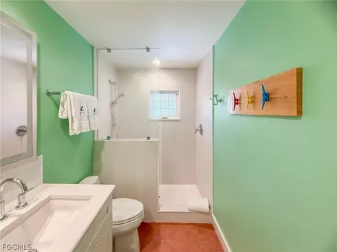 Bath - 4541 Conch Shell Dr, Captiva, FL 33924 photo 3 of 7