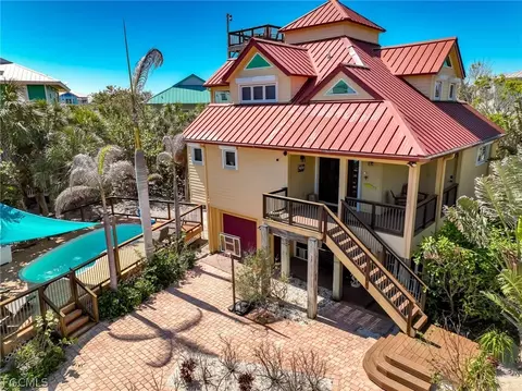 Exterior - 4541 Conch Shell Dr, Captiva, FL 33924 photo 3 of 13