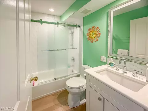 Bath - 4541 Conch Shell Dr, Captiva, FL 33924 photo 7 of 7