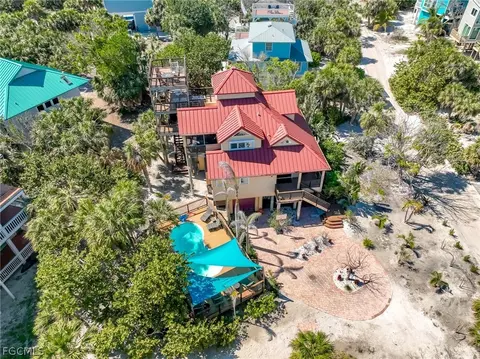 View/Area - 4541 Conch Shell Dr, Captiva, FL 33924 photo 3 of 8