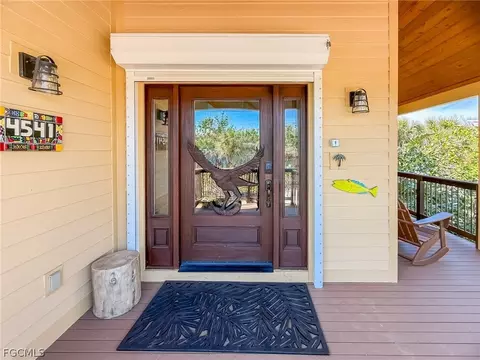 Exterior - 4541 Conch Shell Dr, Captiva, FL 33924 photo 4 of 13