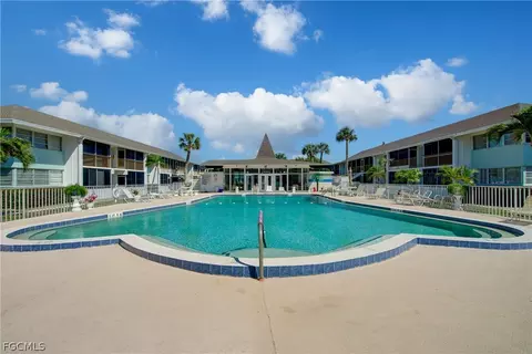 402 SE 42nd Ter #3, Cape Coral, FL 33904