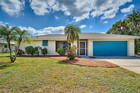 2404 SE 16th St, Cape Coral, FL 33990