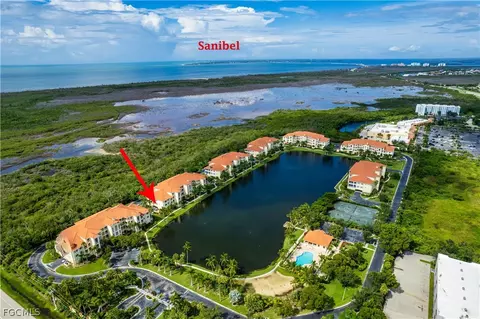 20061 Sanibel View Cir #201, Fort Myers, FL 33908
