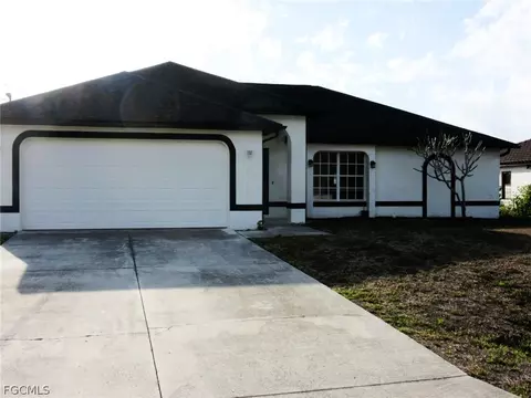 128 SW 34th Pl, Cape Coral, FL 33991