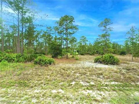 907 Johns Ave, Lehigh Acres, FL 33972