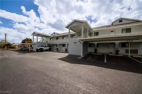 1202 Cape Coral Pkwy W #107, Cape Coral, FL 33914
