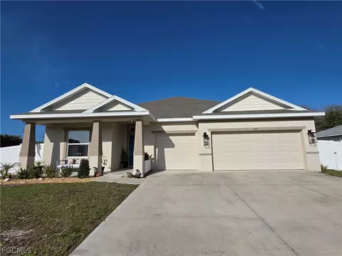 4102 SW 14th Pl, Cape Coral, FL 33914