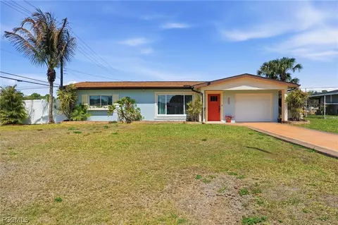 401 E Jasmine Rd, Lehigh Acres, FL 33936