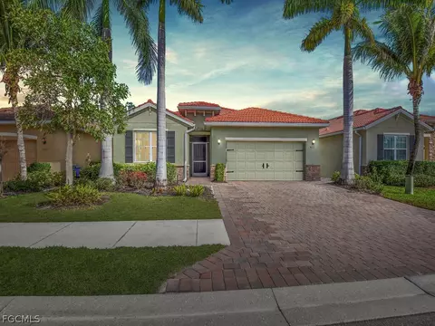4211 Dutchess Park Rd, Fort Myers, FL 33916