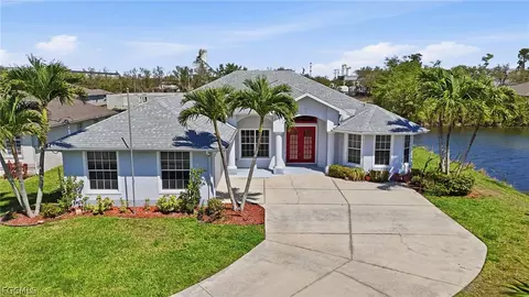 2103 NE 5th Ter, Cape Coral, FL 33909