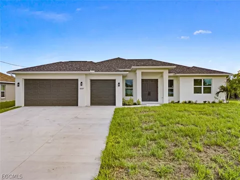 4306 NW 35th St, Cape Coral, FL 33993
