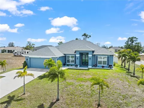 1728 Diplomat Pkwy W, Cape Coral, FL 33993