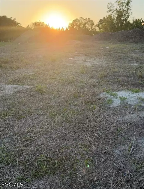 4224 SW 15th Pl, Cape Coral, FL 33914