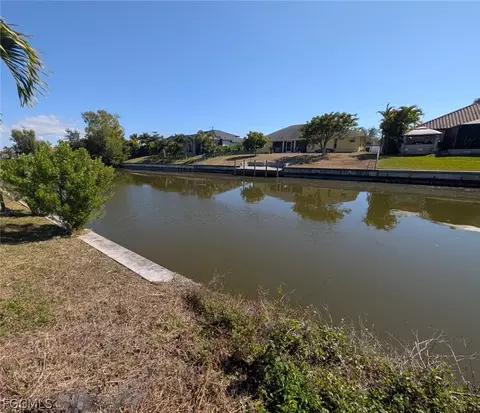 1914 SW 30th Ter, Cape Coral, FL 33914