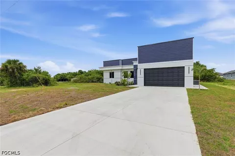 3004 Iris Cir, Labelle, FL 33935