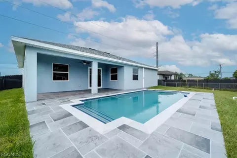 2317 Kismet Pkwy W, Cape Coral, FL 33993