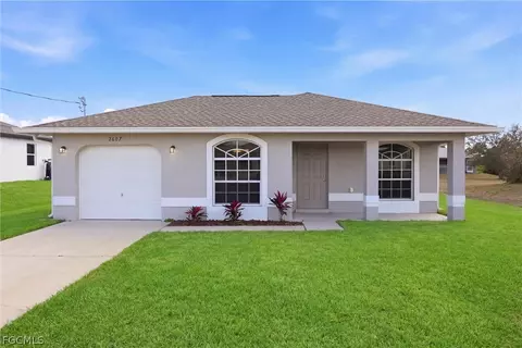 2607 30th St SW, Lehigh Acres, FL 33976