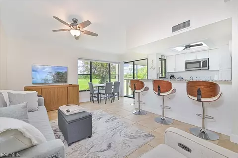 5530 Trailwinds Dr #726, Fort Myers, FL 33907