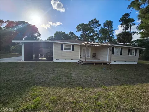 7 Hines Ave, Lehigh Acres, FL 33936