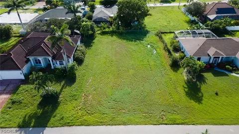 2537 SW 27th Pl, Cape Coral, FL 33914