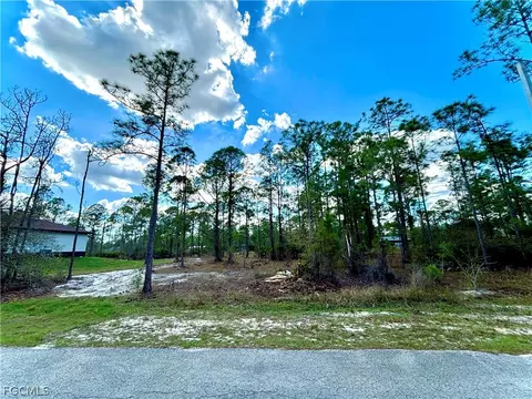 2309 Jackson Ave, Alva, FL 33920