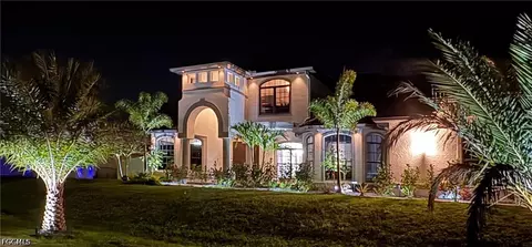2104 NE 9th Pl, Cape Coral, FL 33909