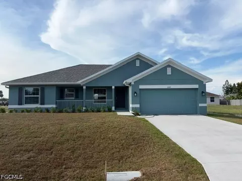 2049 NE 24th Ter, Cape Coral, FL 33909