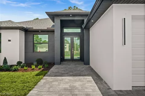 938 Bolivia Dr, Lehigh Acres, FL 33974