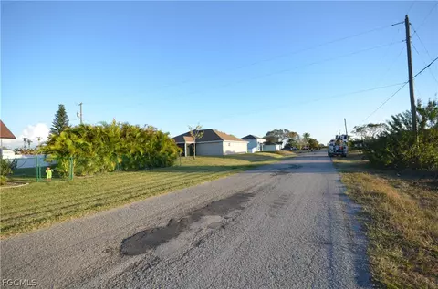 1304 NE 14th Ave, Cape Coral, FL 33909