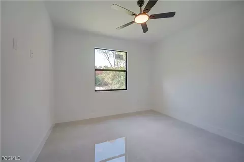 Bedroom - 809 Williams Ave, Lehigh Acres, FL 33972 photo 3 of 5