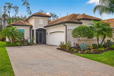10307 Fontanella Dr, Fort Myers, FL 33913