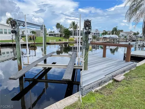 17551 Stevens Blvd, Fort Myers Beach, FL 33931