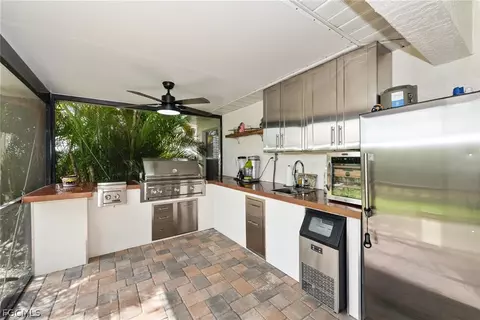 2939 NW 4th Pl, Cape Coral, FL 33993