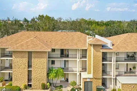 2100 Barkeley Ln #19, Fort Myers, FL 33907